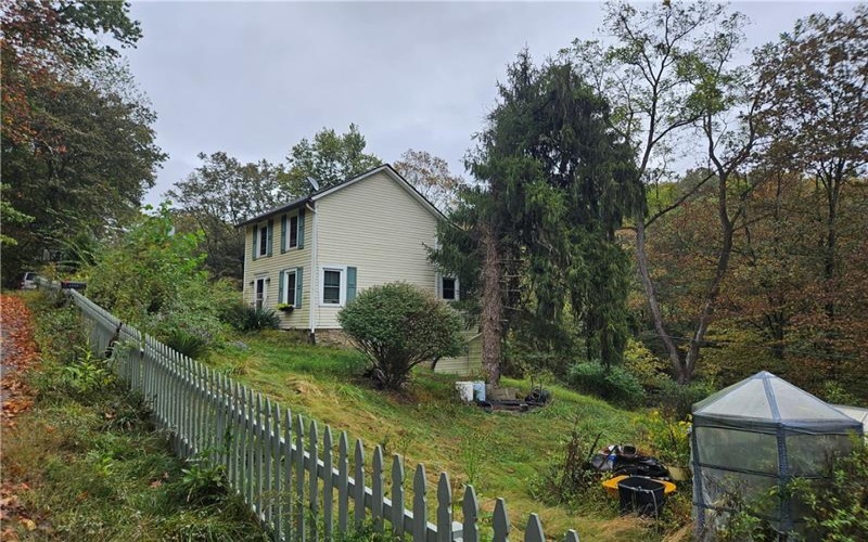 3132 Baker School Rd, Irwin, 15642, 2 Bedrooms Bedrooms, ,1 BathroomBathrooms,Residential,For Sale,Baker School Rd,1723042