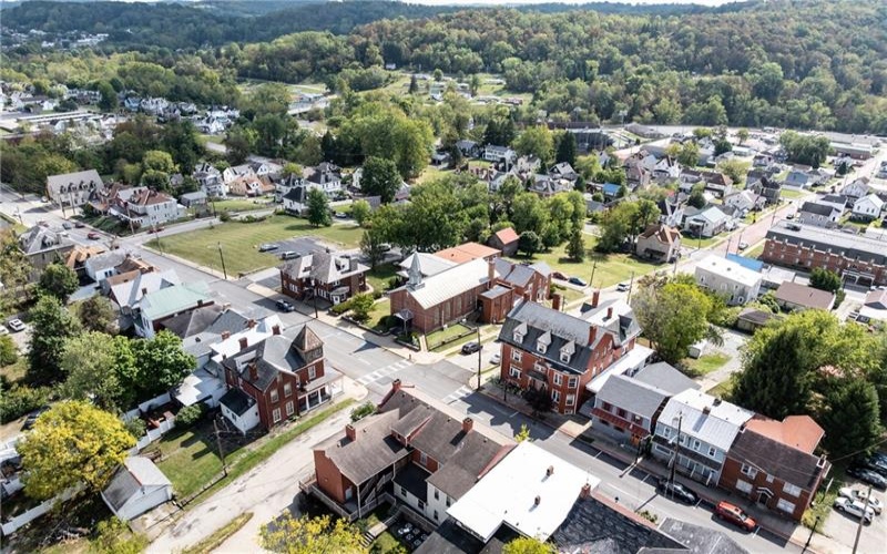 190-192 East High Street, Waynesburg, 15370, ,Commercial-industrial-business,For Sale,East High Street,1723128