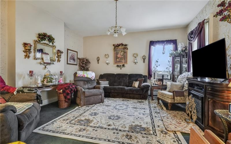 215 5th Avenue, New Kensington, 15068, ,Multi-unit,For Sale,5th Avenue,1723238