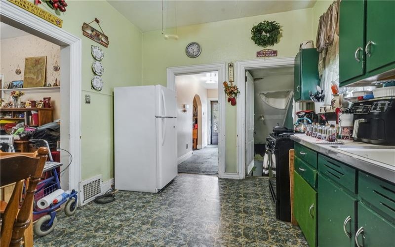 215 5th Avenue, New Kensington, 15068, ,Multi-unit,For Sale,5th Avenue,1723238