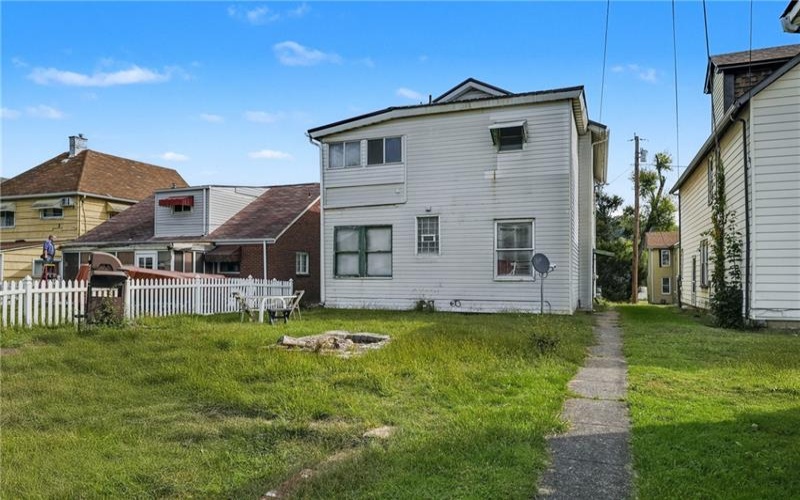 215 5th Avenue, New Kensington, 15068, ,Multi-unit,For Sale,5th Avenue,1723238
