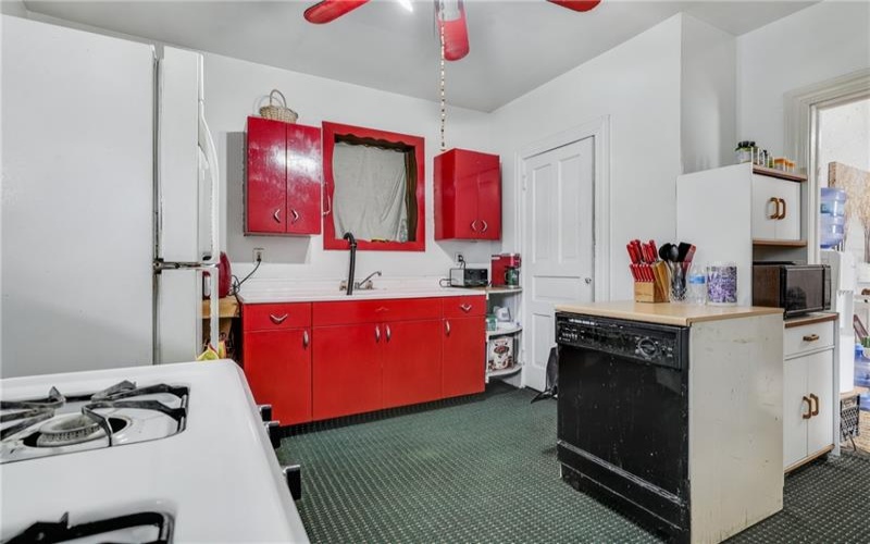 215 5th Avenue, New Kensington, 15068, ,Multi-unit,For Sale,5th Avenue,1723238