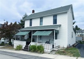 226 Loyalhanna St, Ligonier, 15658, 3 Bedrooms Bedrooms, 9 Rooms Rooms,2 BathroomsBathrooms,Residential,For Sale,Loyalhanna St,1723240