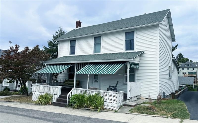 226 Loyalhanna St, Ligonier, 15658, 3 Bedrooms Bedrooms, 9 Rooms Rooms,2 BathroomsBathrooms,Residential,For Sale,Loyalhanna St,1723240