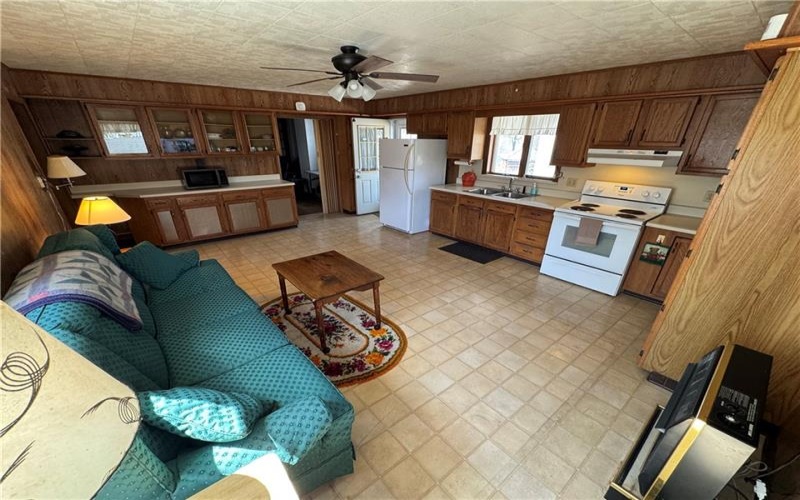 226 Loyalhanna St, Ligonier, 15658, 3 Bedrooms Bedrooms, 9 Rooms Rooms,2 BathroomsBathrooms,Residential,For Sale,Loyalhanna St,1723240