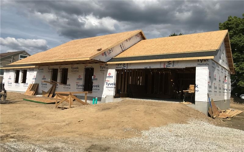 206 Fairview, Uniontown, 15401, 3 Bedrooms Bedrooms, ,2 BathroomsBathrooms,Residential,For Sale,Fairview,1713536