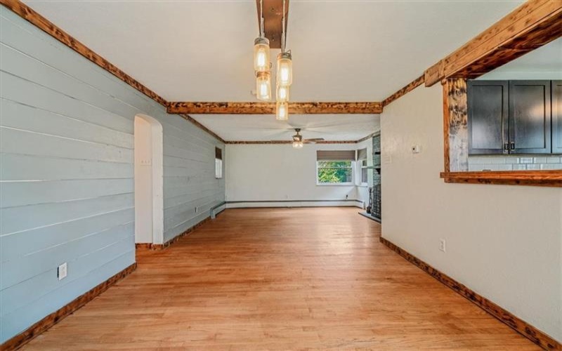 104 LINDEN ROAD, Canonsburg, 15317, 2 Bedrooms Bedrooms, 9 Rooms Rooms,1.1 BathroomsBathrooms,Residential,For Sale,LINDEN ROAD,1713840