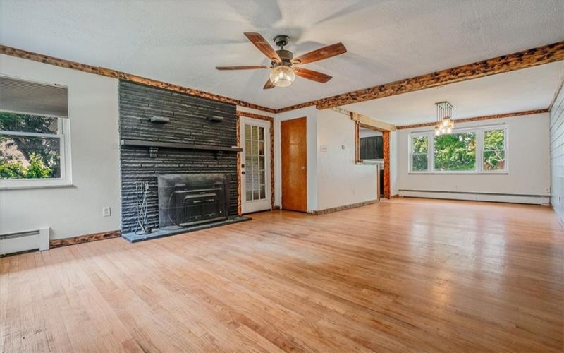 104 LINDEN ROAD, Canonsburg, 15317, 2 Bedrooms Bedrooms, 9 Rooms Rooms,1.1 BathroomsBathrooms,Residential,For Sale,LINDEN ROAD,1713840