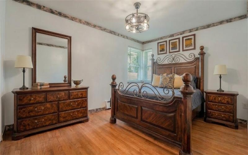 104 LINDEN ROAD, Canonsburg, 15317, 2 Bedrooms Bedrooms, 9 Rooms Rooms,1.1 BathroomsBathrooms,Residential,For Sale,LINDEN ROAD,1713840