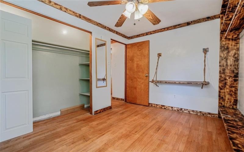 104 LINDEN ROAD, Canonsburg, 15317, 2 Bedrooms Bedrooms, 9 Rooms Rooms,1.1 BathroomsBathrooms,Residential,For Sale,LINDEN ROAD,1713840
