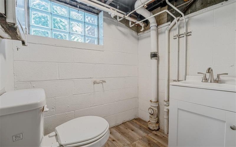 104 LINDEN ROAD, Canonsburg, 15317, 2 Bedrooms Bedrooms, 9 Rooms Rooms,1.1 BathroomsBathrooms,Residential,For Sale,LINDEN ROAD,1713840