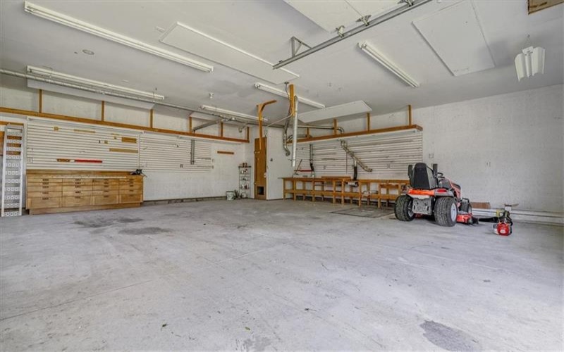104 LINDEN ROAD, Canonsburg, 15317, 2 Bedrooms Bedrooms, 9 Rooms Rooms,1.1 BathroomsBathrooms,Residential,For Sale,LINDEN ROAD,1713840