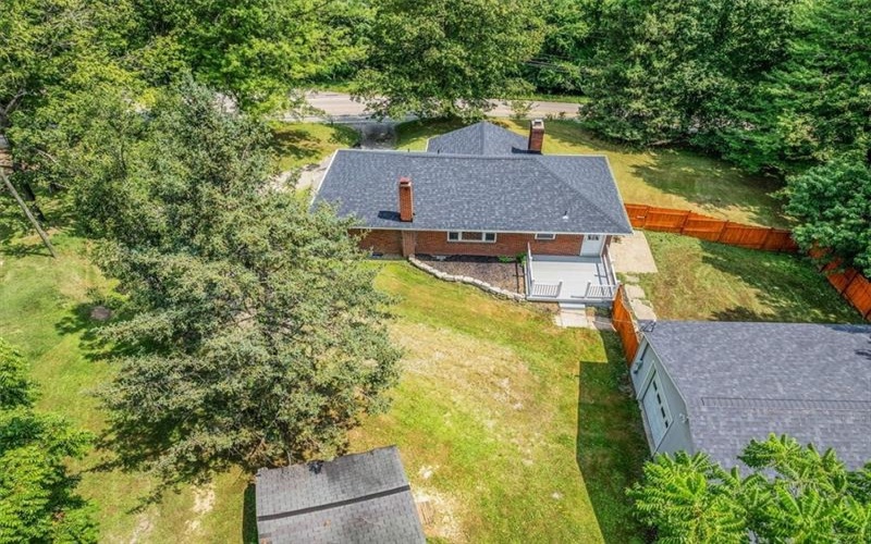 104 LINDEN ROAD, Canonsburg, 15317, 2 Bedrooms Bedrooms, 9 Rooms Rooms,1.1 BathroomsBathrooms,Residential,For Sale,LINDEN ROAD,1713840