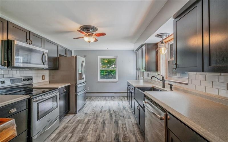 104 LINDEN ROAD, Canonsburg, 15317, 2 Bedrooms Bedrooms, 9 Rooms Rooms,1.1 BathroomsBathrooms,Residential,For Sale,LINDEN ROAD,1713840