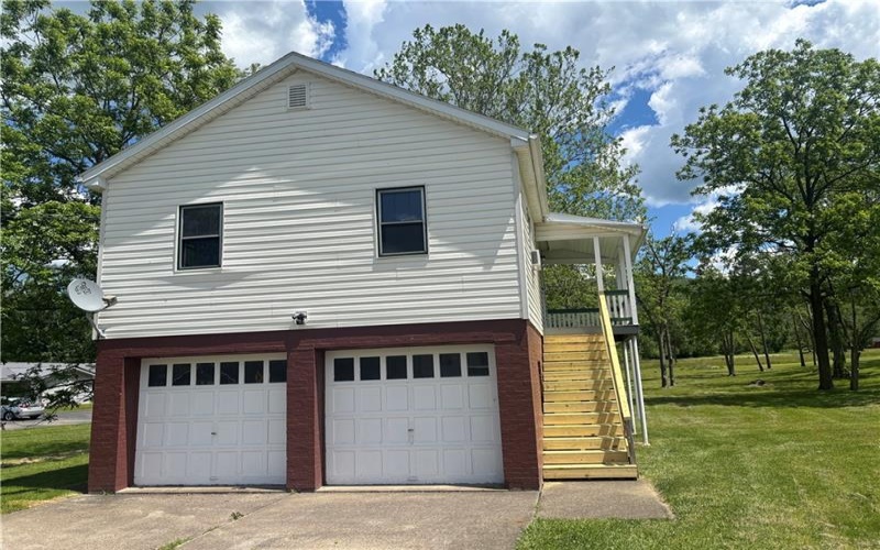 264 Hopwood Fairchance Rd, Uniontown, 15401, 3 Bedrooms Bedrooms, 6 Rooms Rooms,2 BathroomsBathrooms,Residential,For Sale,Hopwood Fairchance Rd,1715896