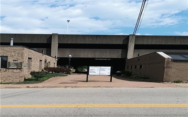 251 Seventh Street, New Kensington, 15068, ,Commercial-industrial-business,For Sale,Seventh Street,1714271