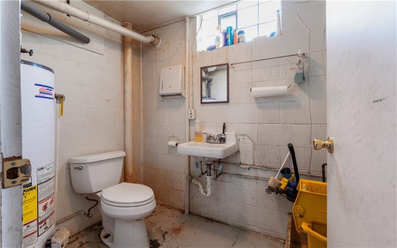 1120 Henderson Ave, Washington, 15301, ,Commercial-industrial-business,For Sale,Henderson Ave,1714290