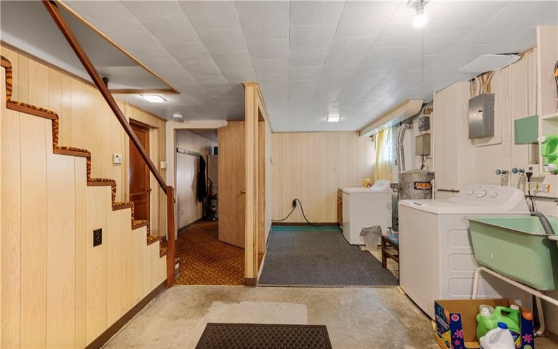 1120 Henderson Ave, Washington, 15301, 2 Bedrooms Bedrooms, ,1.1 BathroomsBathrooms,Residential,For Sale,Henderson Ave,1714459