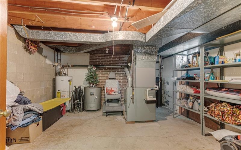 1120 Henderson Ave, Washington, 15301, 2 Bedrooms Bedrooms, ,1.1 BathroomsBathrooms,Residential,For Sale,Henderson Ave,1714459