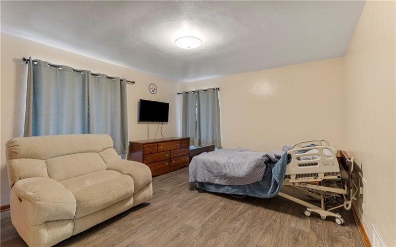 1120 Henderson Ave, Washington, 15301, 2 Bedrooms Bedrooms, ,1.1 BathroomsBathrooms,Residential,For Sale,Henderson Ave,1714459