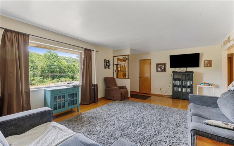 1120 Henderson Ave, Washington, 15301, 2 Bedrooms Bedrooms, ,1.1 BathroomsBathrooms,Residential,For Sale,Henderson Ave,1714459