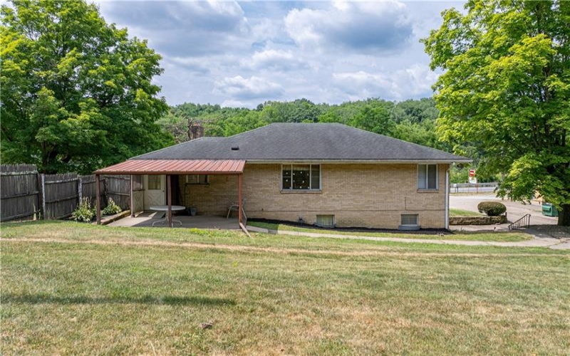 1120 Henderson Ave, Washington, 15301, 2 Bedrooms Bedrooms, ,1.1 BathroomsBathrooms,Residential,For Sale,Henderson Ave,1714459