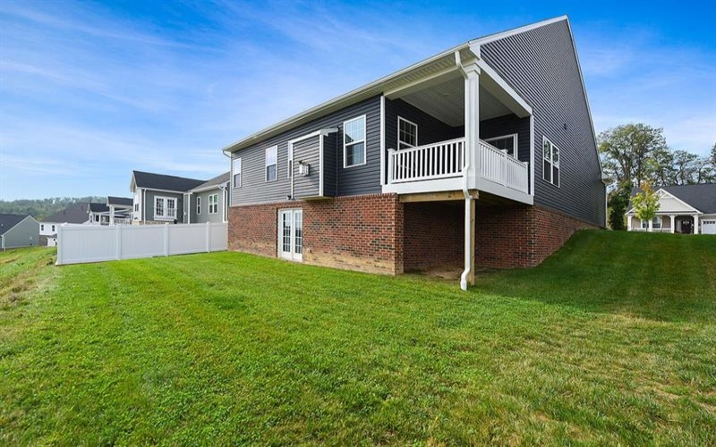 369 Dana Dr, Eighty Four, 15330, 3 Bedrooms Bedrooms, 7 Rooms Rooms,2 BathroomsBathrooms,Residential,For Sale,Dana Dr,1723499