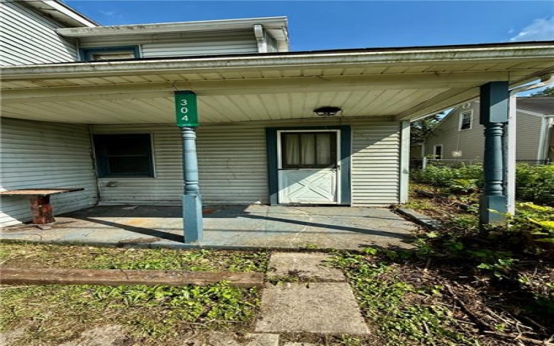 304 Narrows Rd, Connellsville, 15425, 2 Bedrooms Bedrooms, ,1 BathroomBathrooms,Residential,For Sale,Narrows Rd,1714542