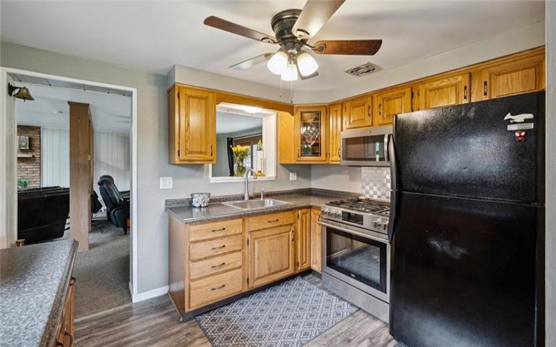 233 Valley Rd, Canonsburg, 15317, 3 Bedrooms Bedrooms, 7 Rooms Rooms,2 BathroomsBathrooms,Residential,For Sale,Valley Rd,1701273
