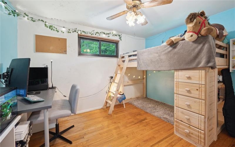233 Valley Rd, Canonsburg, 15317, 3 Bedrooms Bedrooms, 7 Rooms Rooms,2 BathroomsBathrooms,Residential,For Sale,Valley Rd,1701273