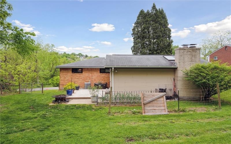 233 Valley Rd, Canonsburg, 15317, 3 Bedrooms Bedrooms, 7 Rooms Rooms,2 BathroomsBathrooms,Residential,For Sale,Valley Rd,1701273