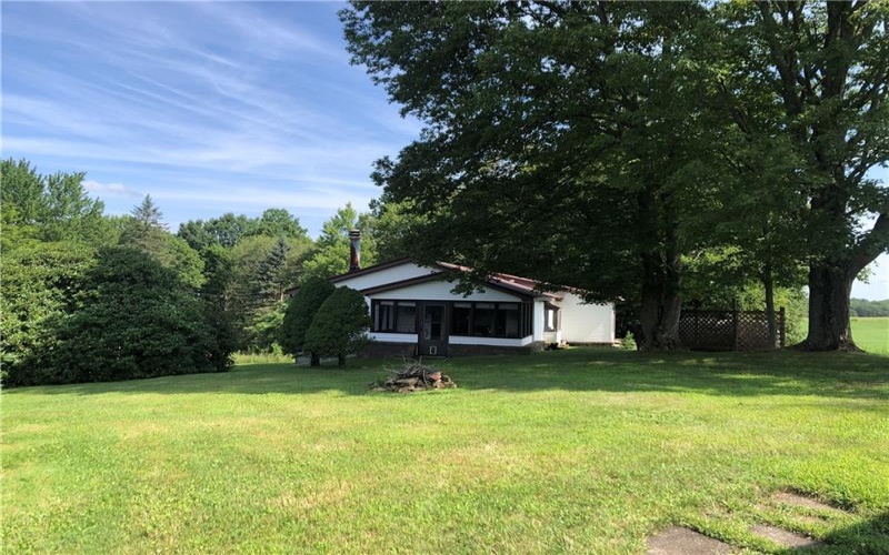 230 LOCUST ROAD, Addison, 15411, 2 Bedrooms Bedrooms, 7 Rooms Rooms,1 BathroomBathrooms,Residential,For Sale,LOCUST ROAD,1714667