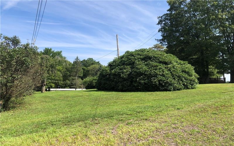 230 LOCUST ROAD, Addison, 15411, 2 Bedrooms Bedrooms, 7 Rooms Rooms,1 BathroomBathrooms,Residential,For Sale,LOCUST ROAD,1714667