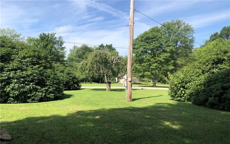 230 LOCUST ROAD, Addison, 15411, 2 Bedrooms Bedrooms, 7 Rooms Rooms,1 BathroomBathrooms,Residential,For Sale,LOCUST ROAD,1714667