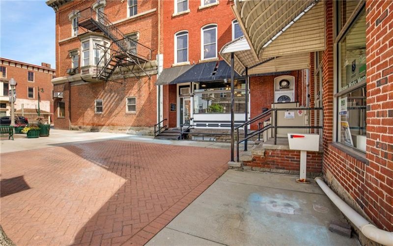 105 Main Street, Somerset, 15501, ,Commercial-industrial-business,For Sale,Main Street,1714941