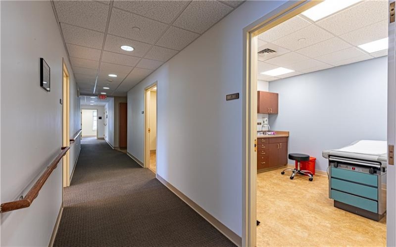 880 Main St, Washington, 15301, ,Commercial-industrial-business,For Sale,Main St,1715289