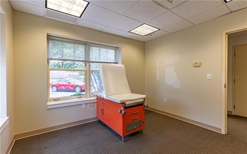 880 Main St, Washington, 15301, ,Commercial-industrial-business,For Sale,Main St,1715289