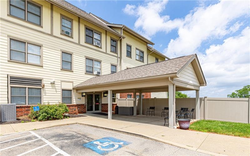 880 Main St, Washington, 15301, ,Commercial-industrial-business,For Sale,Main St,1715289