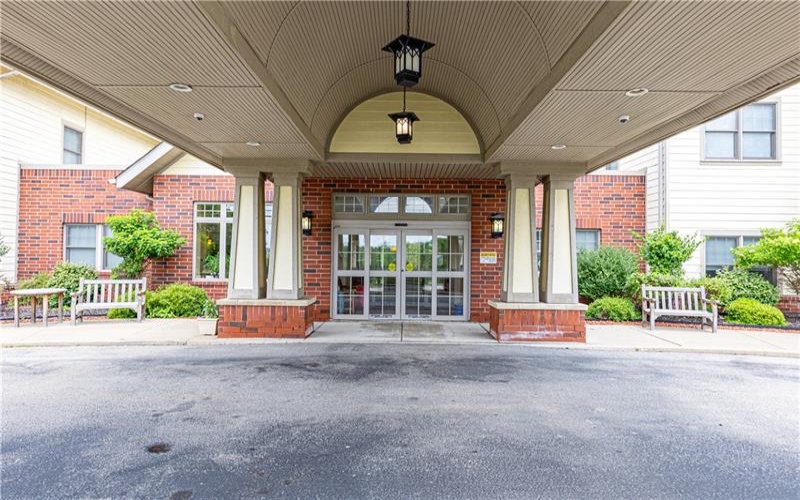 880 Main St, Washington, 15301, ,Commercial-industrial-business,For Sale,Main St,1715289