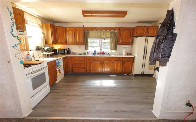 213 2nd Ave, Elco, 15434, 2 Bedrooms Bedrooms, 7 Rooms Rooms,3 BathroomsBathrooms,Residential,For Sale,2nd Ave,1715435