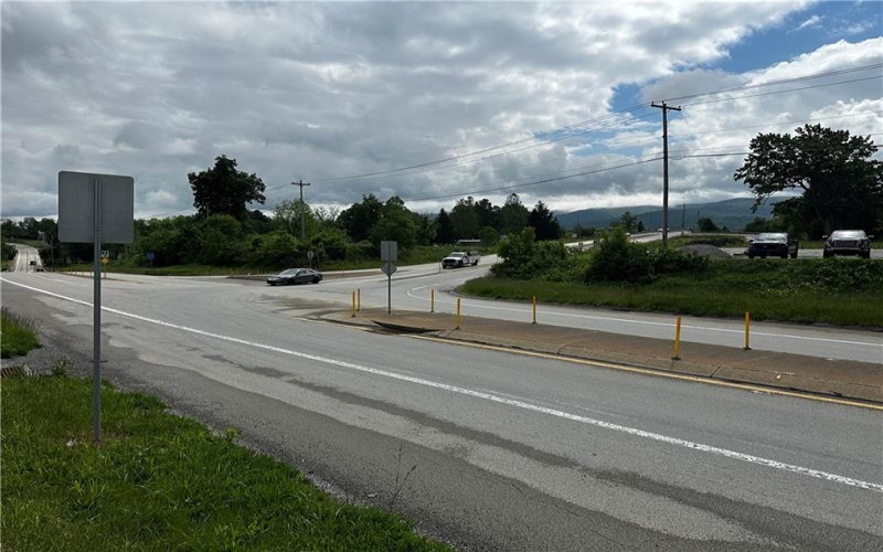 1 Smithfield Dr, Smithfield, 15478, ,Commercial-industrial-business,For Sale,Smithfield Dr,1702379