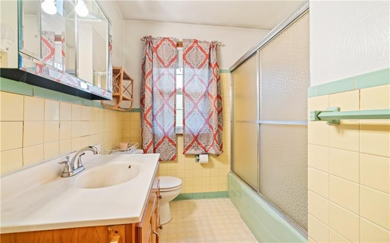 6403 Old William Penn Highway, Eport, 15632, 3 Bedrooms Bedrooms, 9 Rooms Rooms,2 BathroomsBathrooms,Residential,For Sale,Old William Penn Highway,1702587