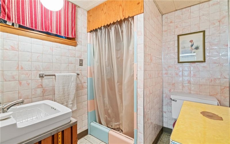 6403 Old William Penn Highway, Eport, 15632, 3 Bedrooms Bedrooms, 9 Rooms Rooms,2 BathroomsBathrooms,Residential,For Sale,Old William Penn Highway,1702587