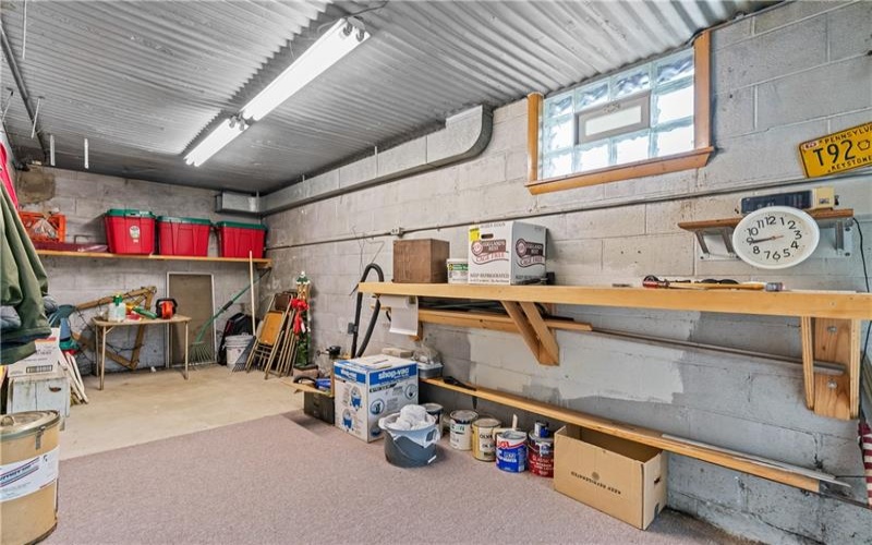 6403 Old William Penn Highway, Eport, 15632, 3 Bedrooms Bedrooms, 9 Rooms Rooms,2 BathroomsBathrooms,Residential,For Sale,Old William Penn Highway,1702587