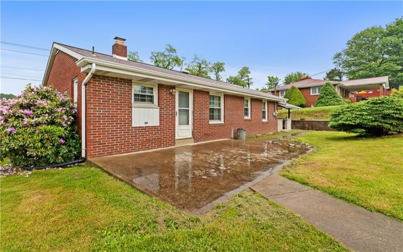 6403 Old William Penn Highway, Eport, 15632, 3 Bedrooms Bedrooms, 9 Rooms Rooms,2 BathroomsBathrooms,Residential,For Sale,Old William Penn Highway,1702587
