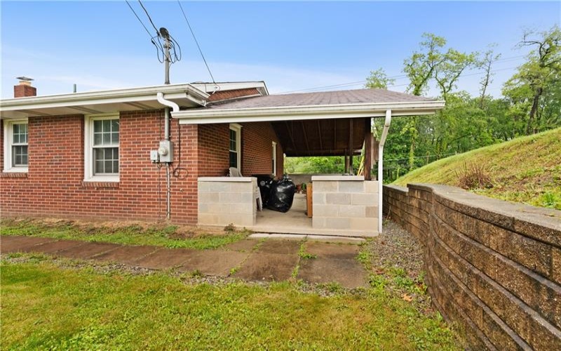 6403 Old William Penn Highway, Eport, 15632, 3 Bedrooms Bedrooms, 9 Rooms Rooms,2 BathroomsBathrooms,Residential,For Sale,Old William Penn Highway,1702587