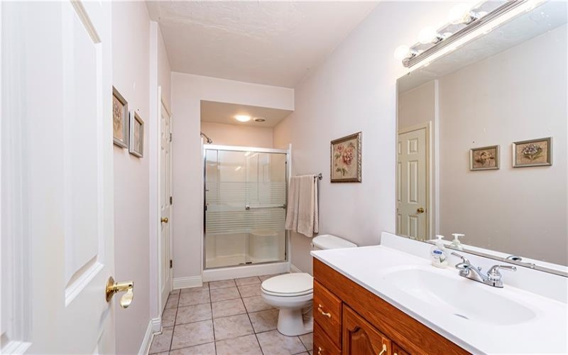 127 Woodhaven Dr, Jeannette, 15644, 4 Bedrooms Bedrooms, 10 Rooms Rooms,4.1 BathroomsBathrooms,Residential,For Sale,Woodhaven Dr,1715724