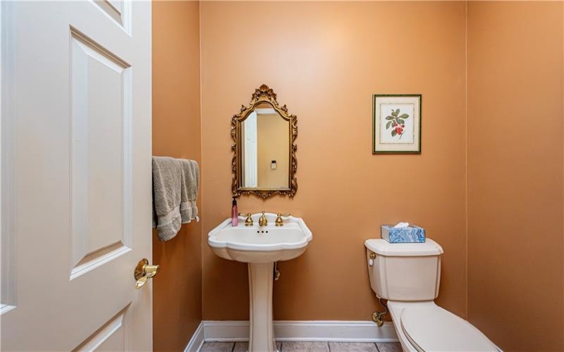 127 Woodhaven Dr, Jeannette, 15644, 4 Bedrooms Bedrooms, 10 Rooms Rooms,4.1 BathroomsBathrooms,Residential,For Sale,Woodhaven Dr,1715724