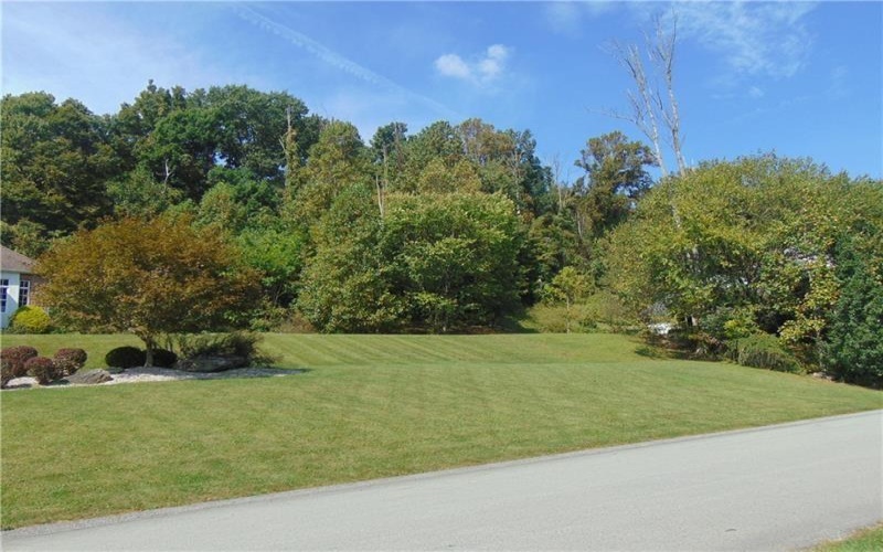 127 Woodhaven Dr, Jeannette, 15644, 4 Bedrooms Bedrooms, 10 Rooms Rooms,4.1 BathroomsBathrooms,Residential,For Sale,Woodhaven Dr,1715724