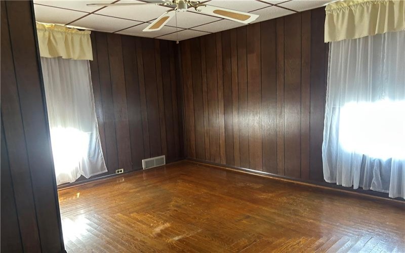 201 Arthur Avenue, Scottdale, 15683, 3 Bedrooms Bedrooms, 7 Rooms Rooms,1 BathroomBathrooms,Residential,For Sale,Arthur Avenue,1715884